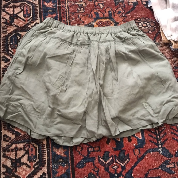 TWO Abercrombie and Fitch skirts - Picture 3 of 4